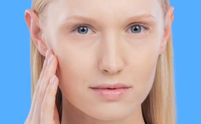 Co powinien mieć w składzie dobry krem do twarzy na zimę?